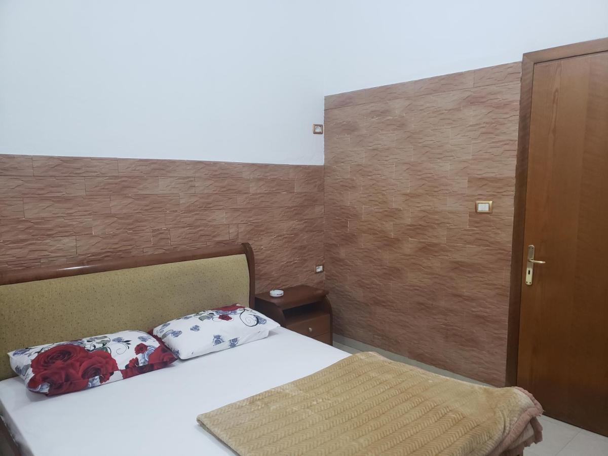 Guest House Kocollari Gjirokastër Eksteriør billede