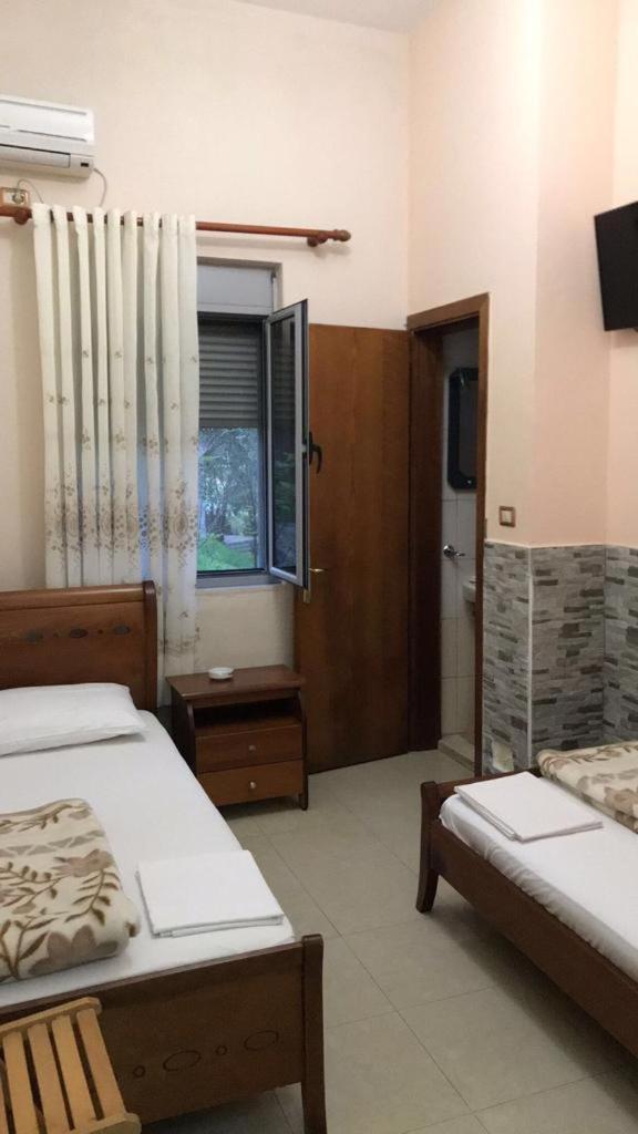 Guest House Kocollari Gjirokastër Eksteriør billede
